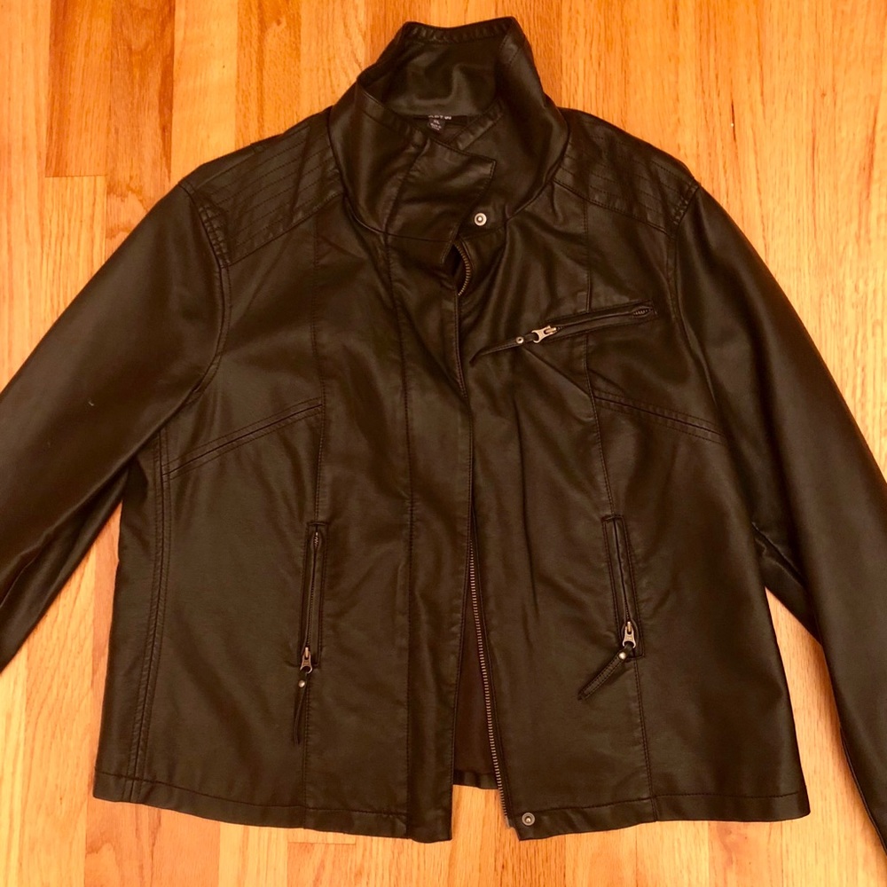 Black faux leather Apt 9 jacket -size XL